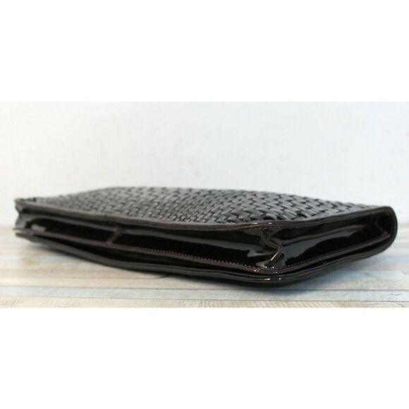 7.2"x14.5" Cole Haan PATENT BROWN WOVEN GENUINE LEATHER FLAP LRG CLUTCH HANDBAG - Picture 7 of 10